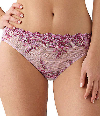 Wacoal Embrace Lace Bikini Panty, Style # 64391
