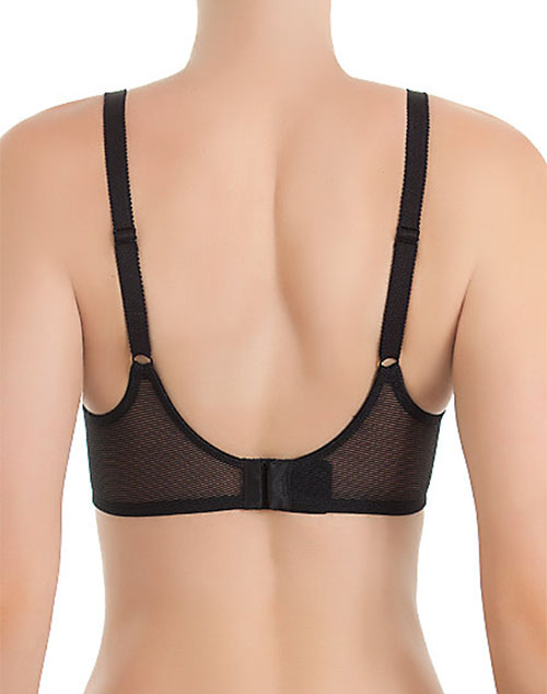 Adjusting bra hi-res stock photography and images - Alamy